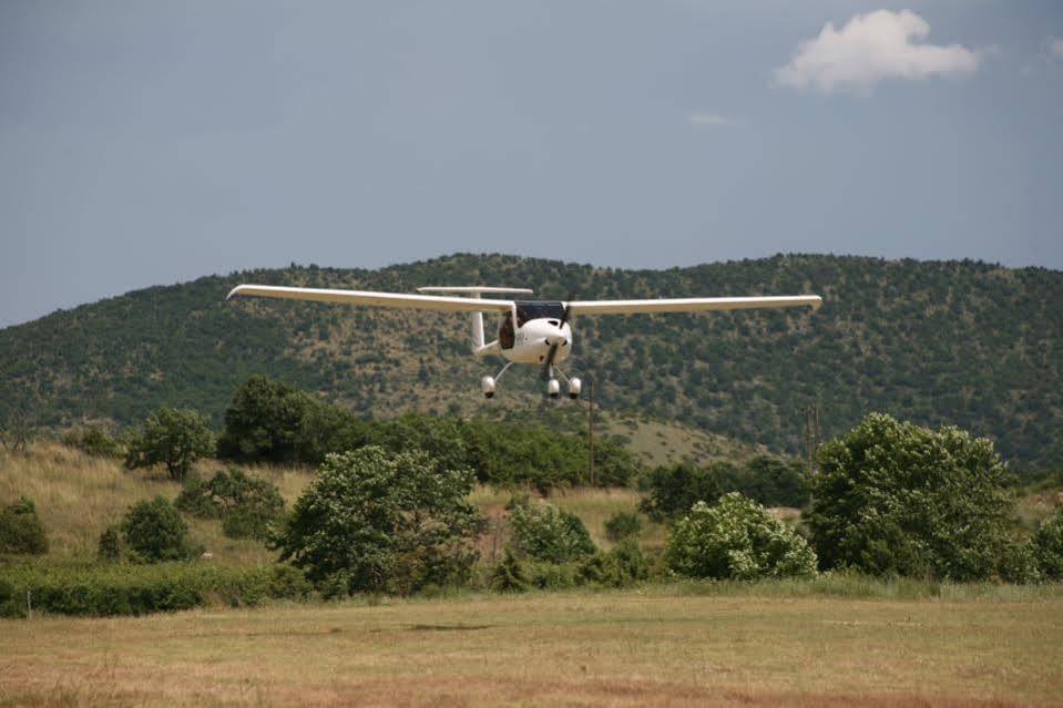 Aitheron Hotel Air Park Zervi Zewnętrze zdjęcie